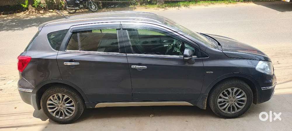 Maruti Suzuki S-cross 2017 Variant