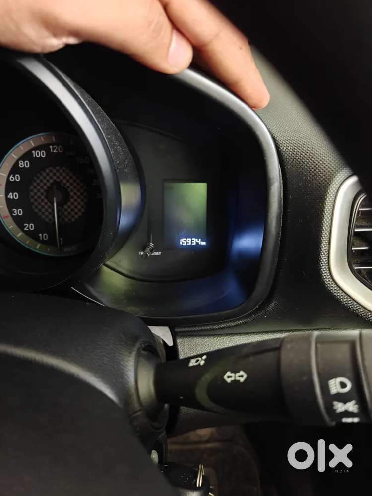 Hyundai Venue 2022 Petrol Well Maintained