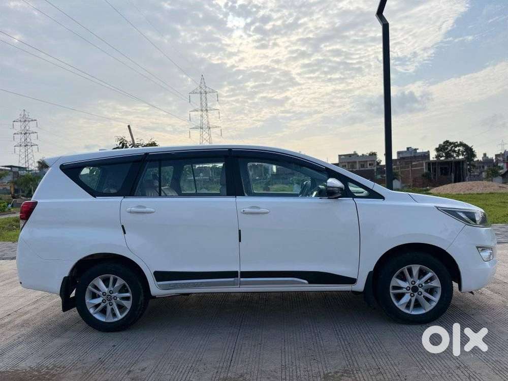 Toyota Innova Crysta 2.4 Gx Mt 8s, 2018, Diesel
