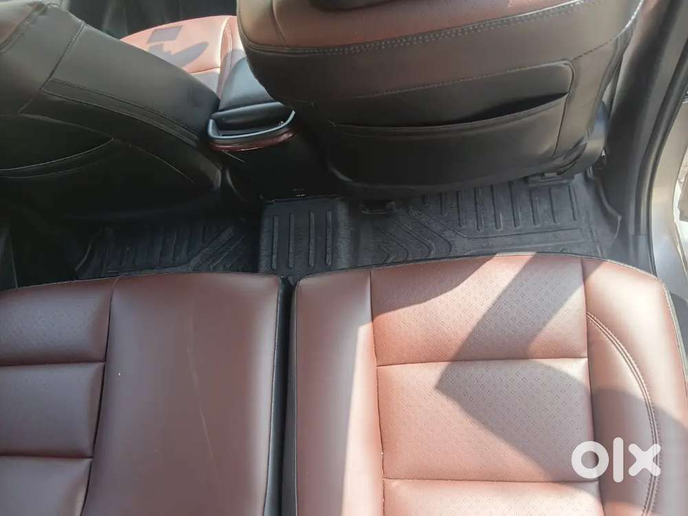 Toyota Innova Crysta 2019