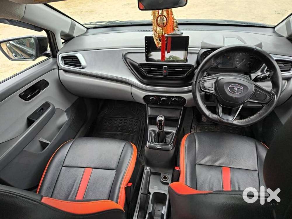 Tata Altroz Xe Petrol 2020 Year