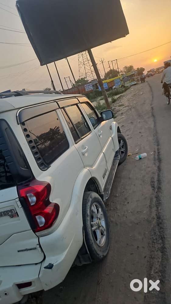 Mahindra Scorpio 1.99 S8, 2017, Diesel