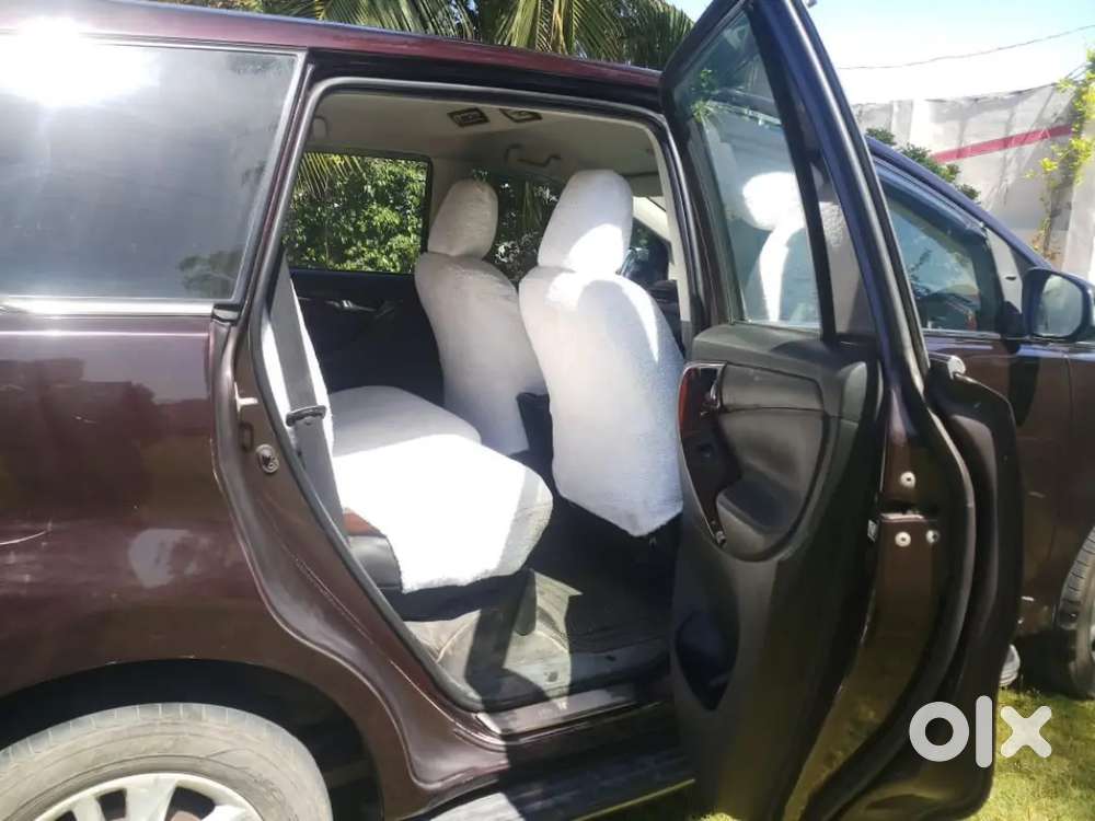 Toyota Innova Crysta 2.4 G Diesel