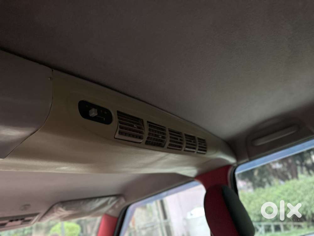 Mahindra Tuv 300 T8, 2017, Diesel