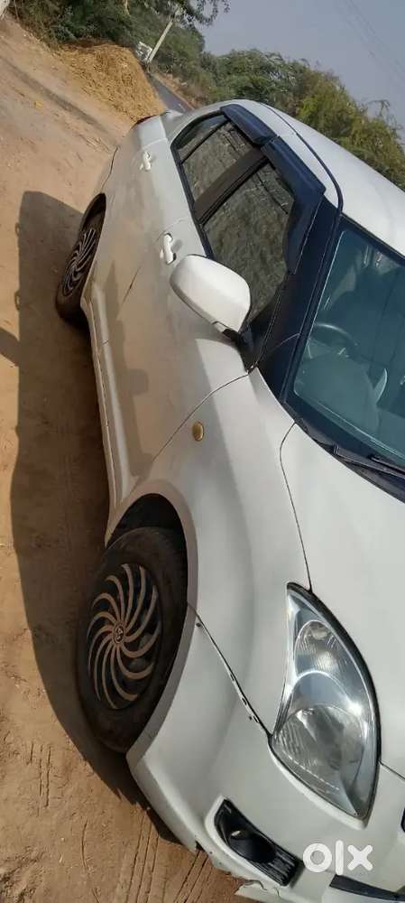 Maruti Suzuki Dzire 2013
Passing 28 Tak