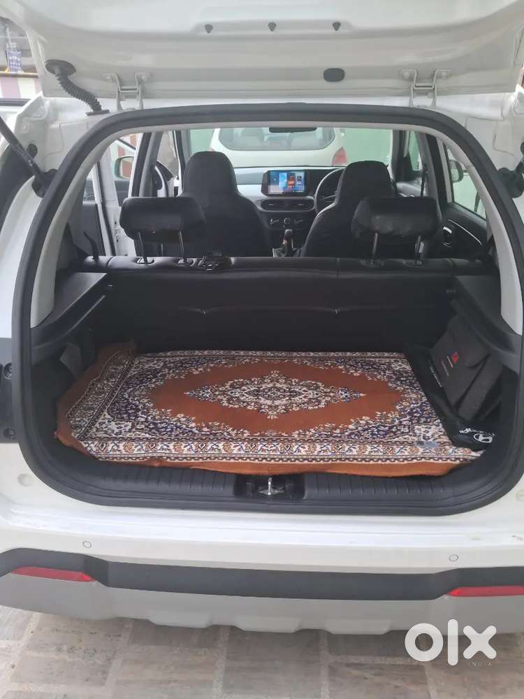 Exter Cng Sunroof 360 Camera