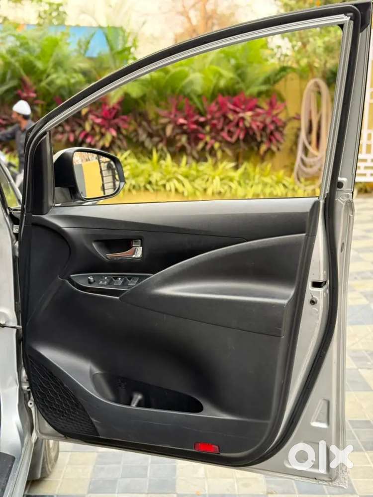 Toyota Innova Crysta 2018