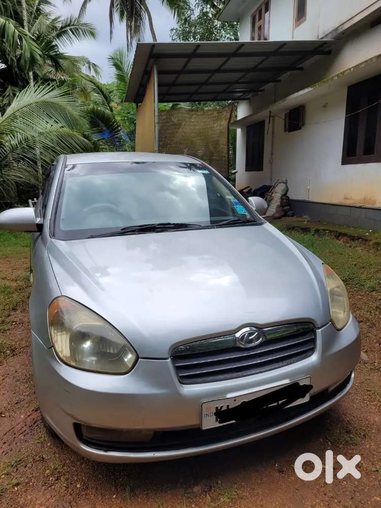 Hyundai Verna 1.4 Crdi 2009 Model Manual,