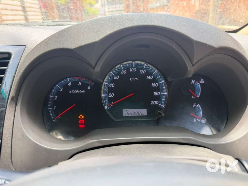 Toyota Fortuner Diesel 2012
