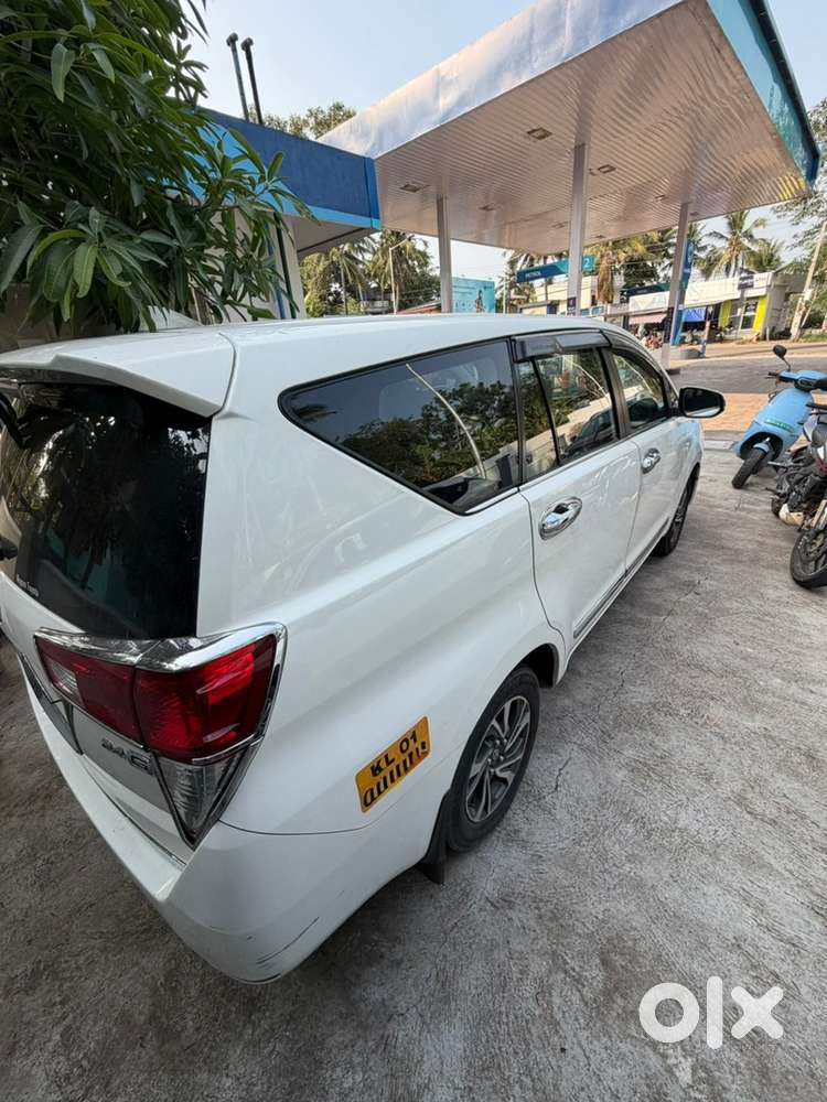 Toyota Innova Crysta 2022 Diesel Well Maintained