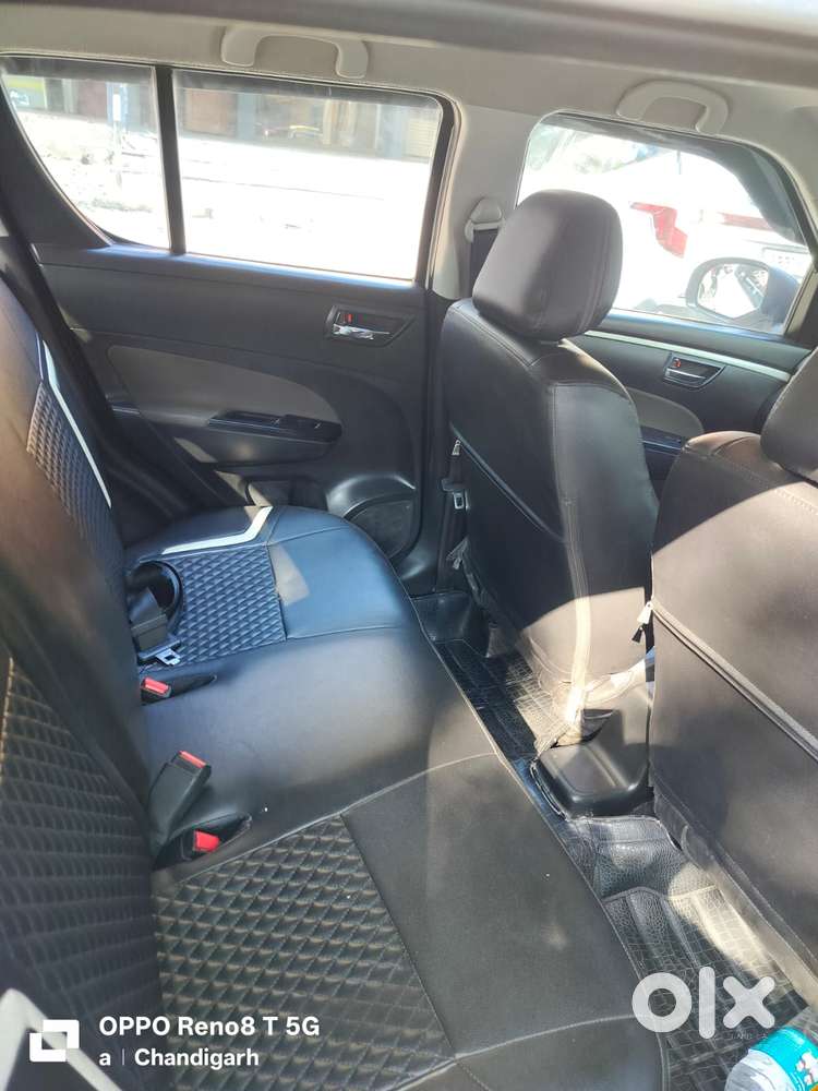 Maruti Suzuki Swift Vxi 1.2 Abs Bs-iv, 2016, Petrol
