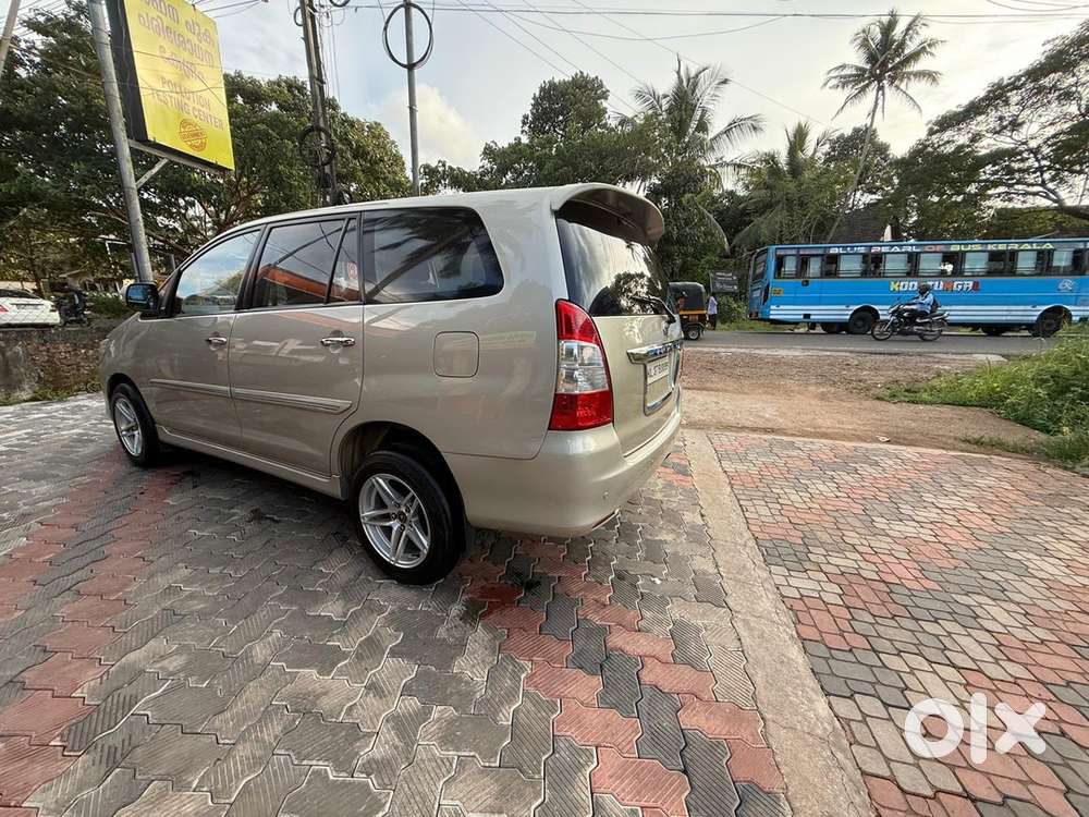 Toyota Innova Diesel 2013