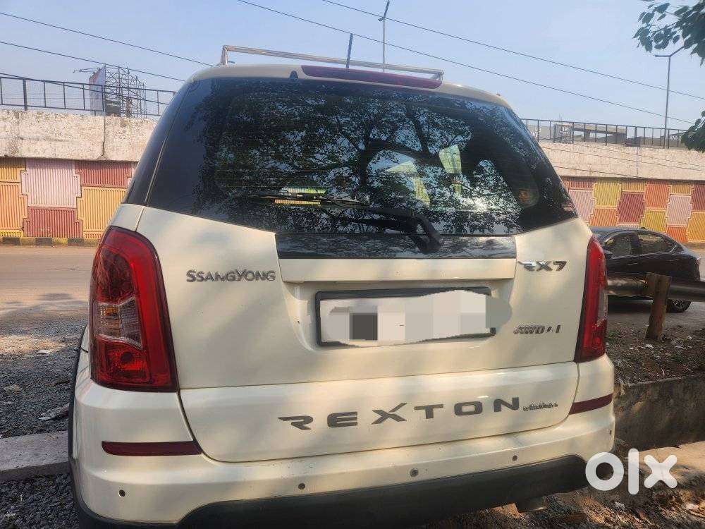 Mahindra Rexton, 2015, Diesel
