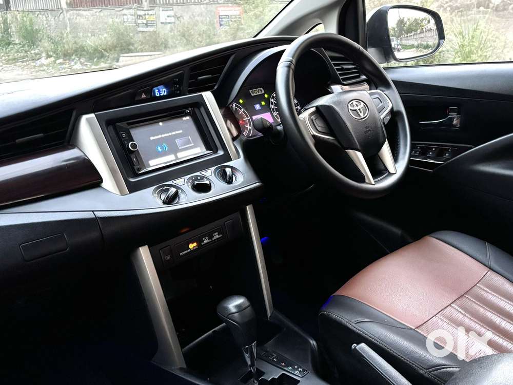 Toyota Innova Crysta 2.8 Gx At 7 Str, 2017, Petrol