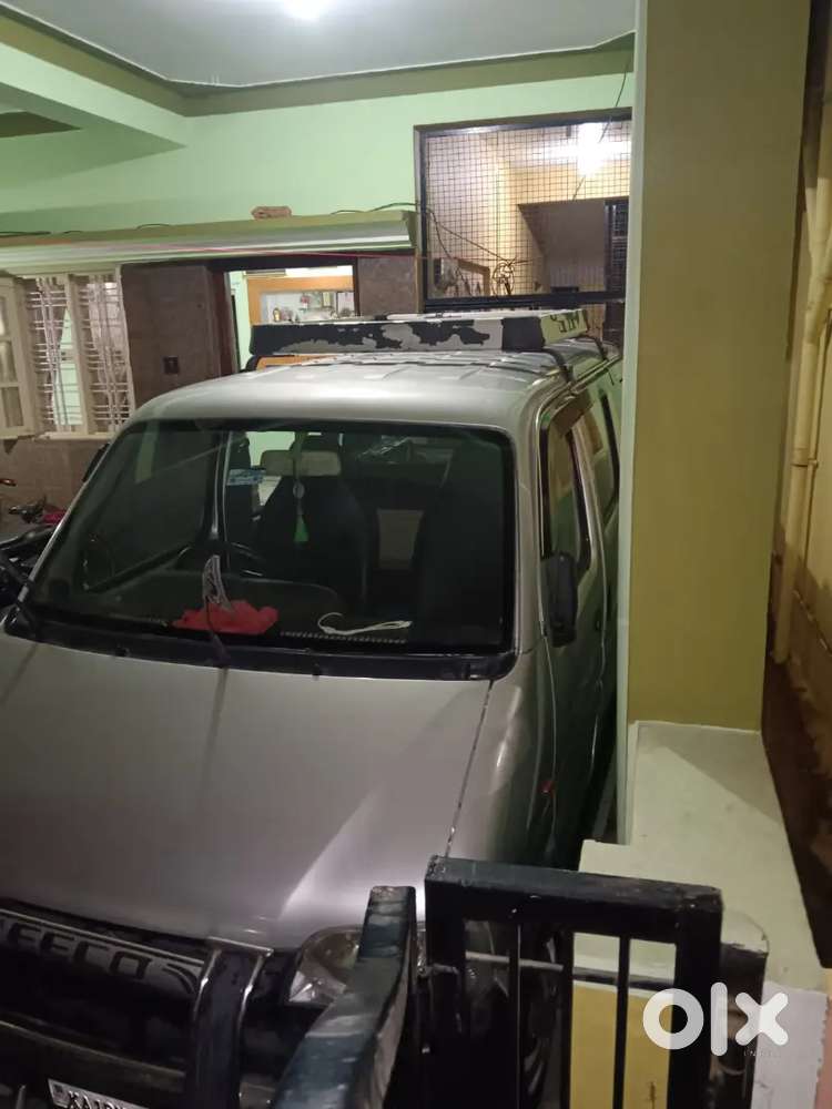 Maruti Suzuki Eeco 5 Str 2010 Petrol