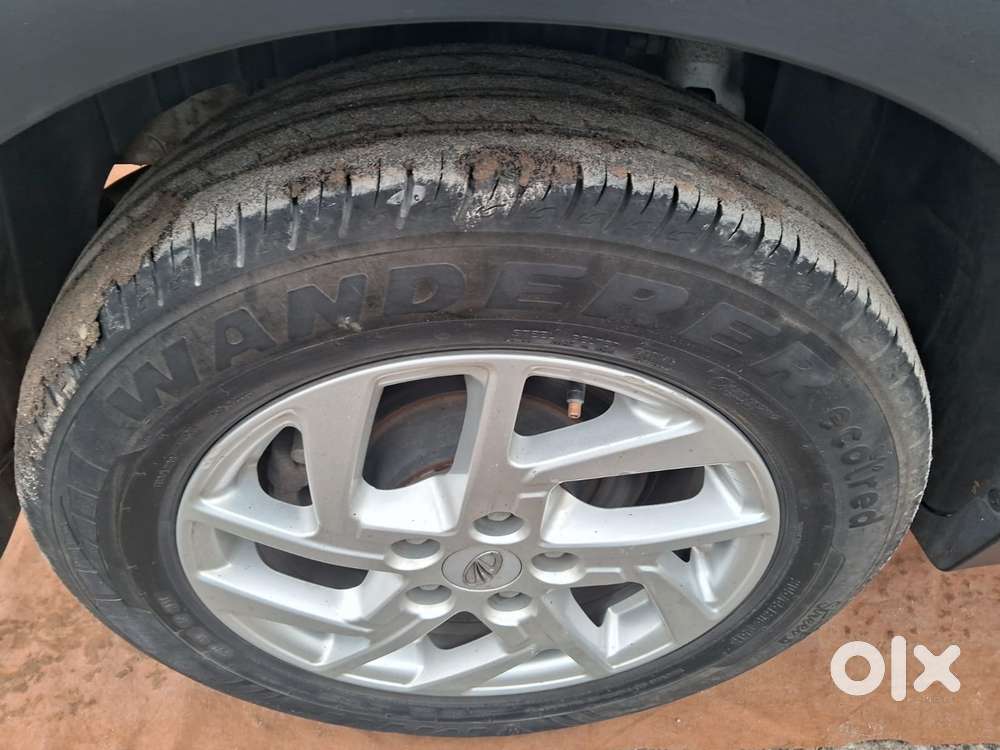 Mahindra Xuv300 W8, 2022, Petrol