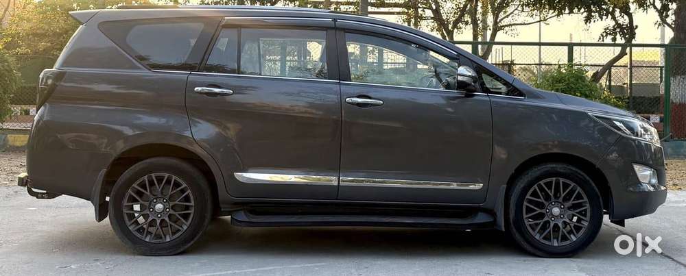 Toyota Innova Crysta 2.8 Zx At, 2016, Diesel