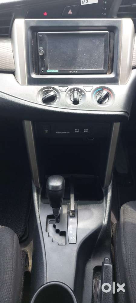 Toyota Innova Crysta 2.8 Gx At 8 Seater, 2017, Diesel