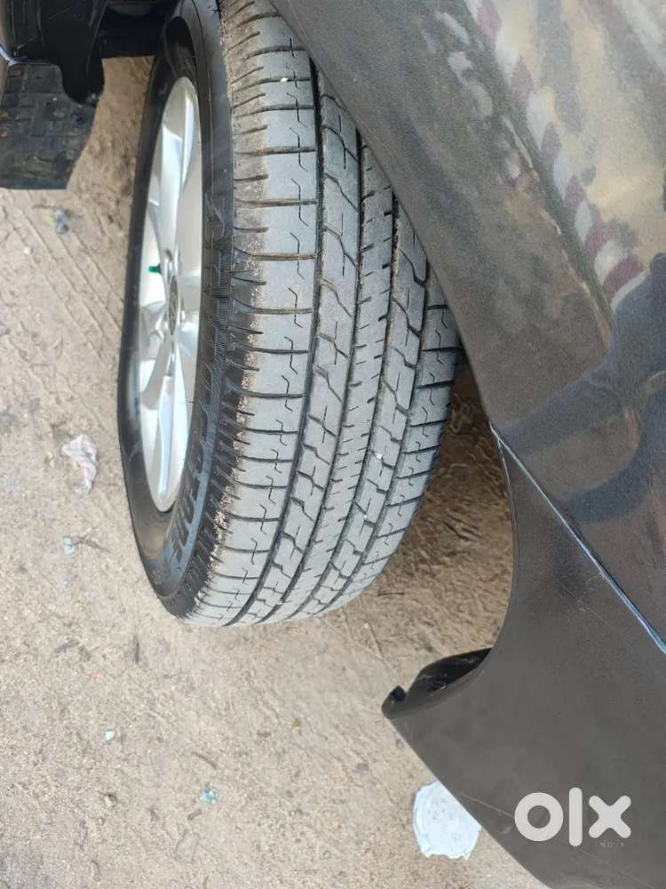 Toyota Innova 188090 Km Driven 0555 Go Number