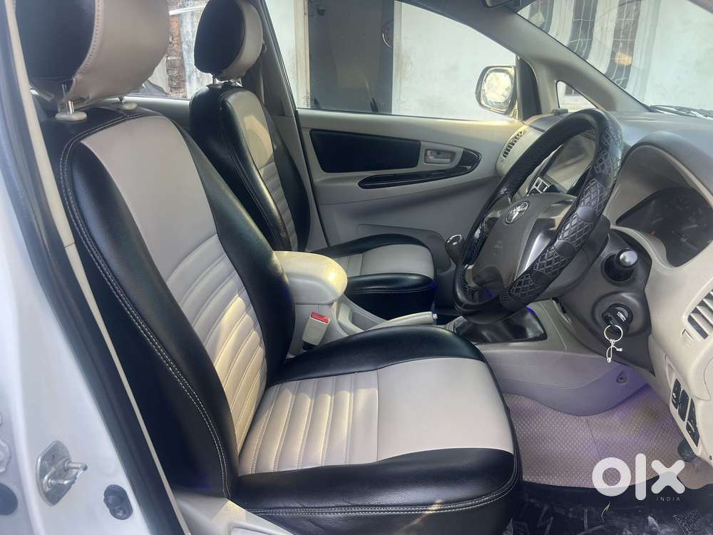 Toyota Innova 2.5 G (diesel) 7 Seater, 2015, Diesel