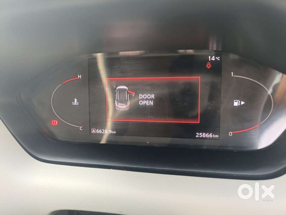 Nissan Magnite 1.0 Xv, 2023, Petrol