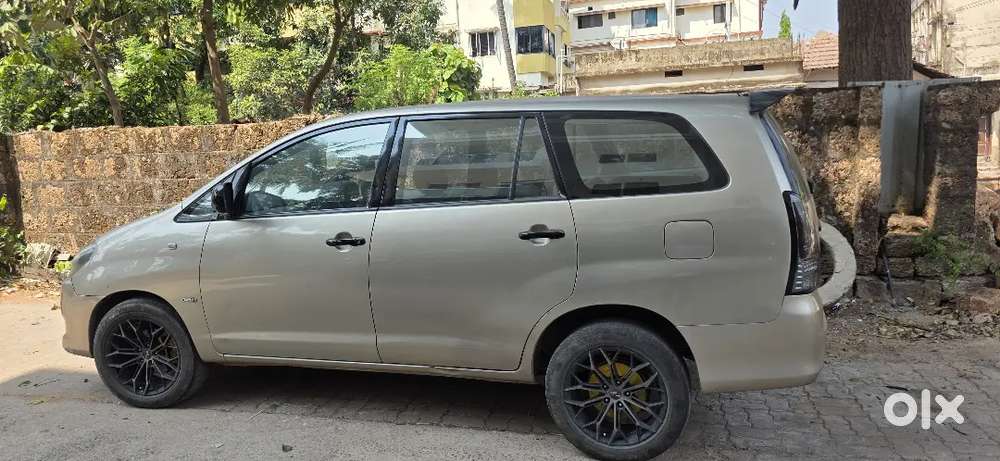Im Selling My Innova  Geniune 46500 Run Its G Version