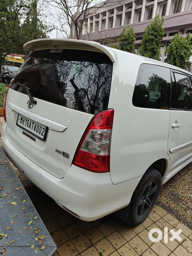 Toyota Innova 2012