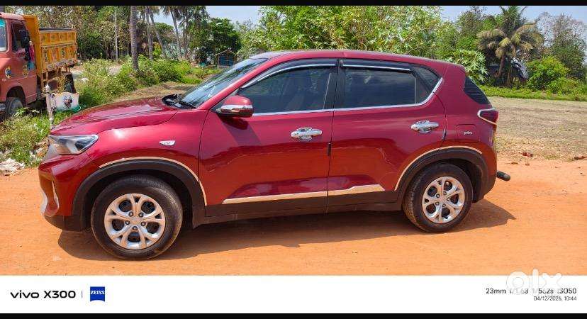 Kia Sonet 2023 Petrol Well Maintained