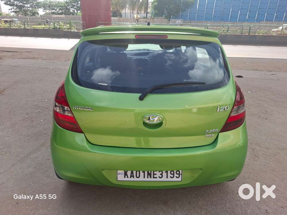 Hyundai I20 2009-2011 1.4 Asta (at), 2010, Petrol
