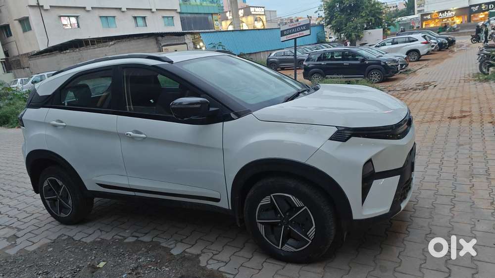 Tata Nexon 1.5 Revotorq Xm (s), 2024, Diesel