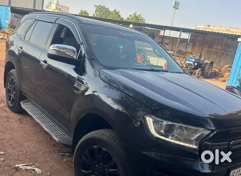 Ford Endeavour 2.2 Titanium 2025