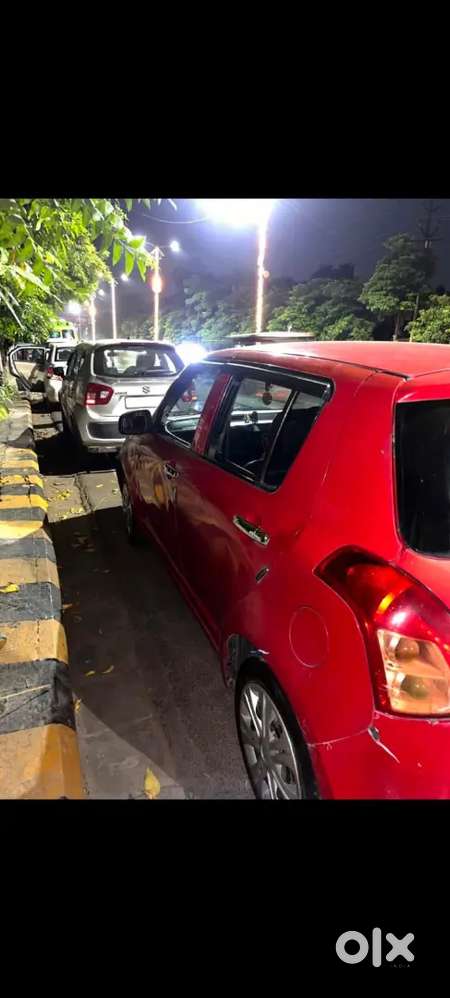 Maruti Suzuki Swift 2009 Petrol 100000 Km Driven