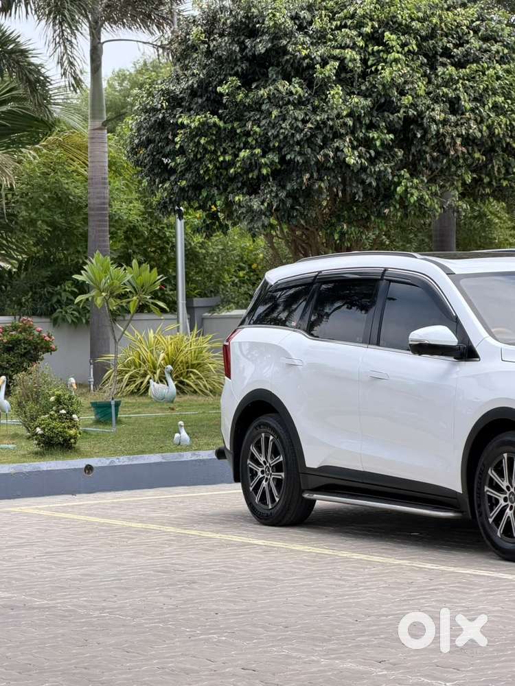 Mahindra Xuv700 2.2 Ax 7 Diesel Mt Luxury Pack Str, 2024, Diesel