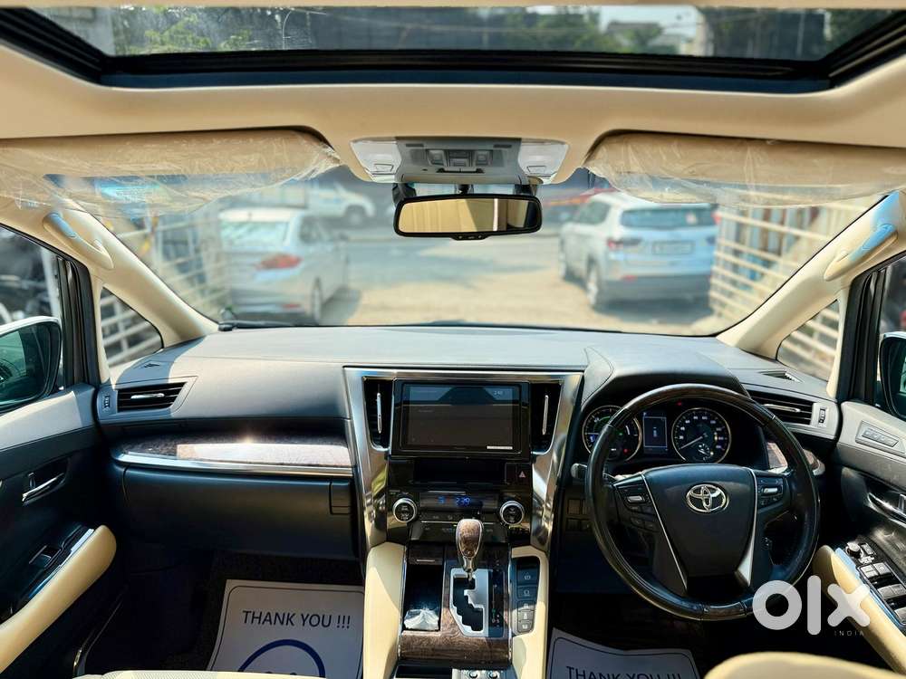 Toyota Vellfire Vip – Executive Lounge, 2022, Petrol