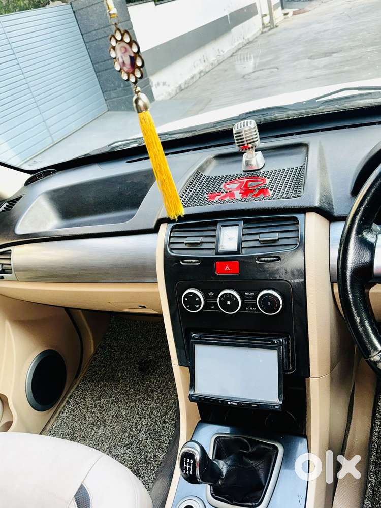 Tata Safari Storme 2012-2015 Explorer Edition, 2015, Diesel