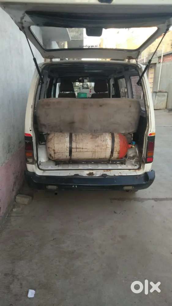 Omni Car He Bhot Ache He