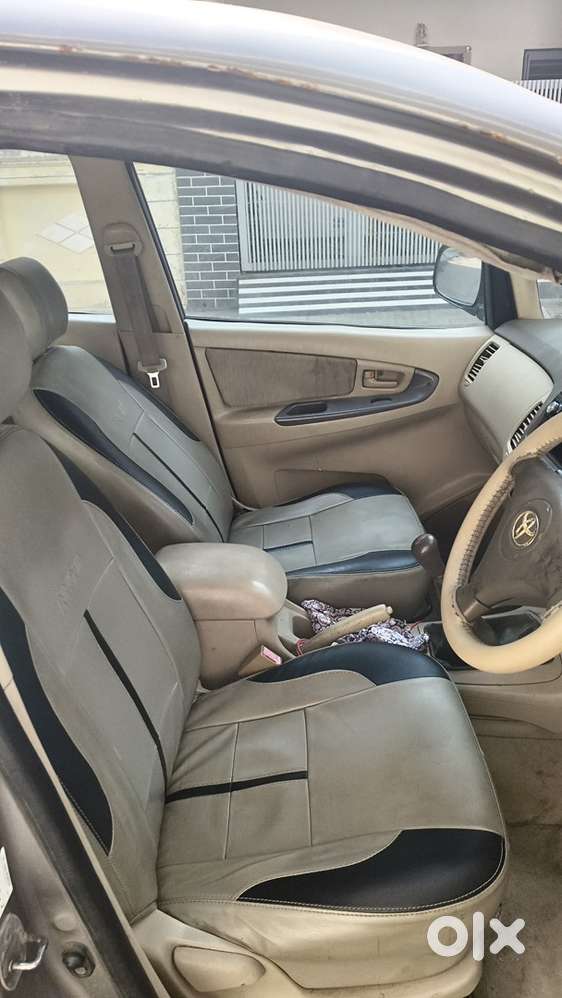 Toyota Innova 2006 Diesel Well Maintained