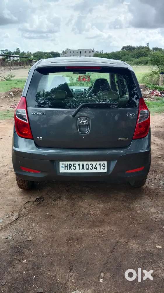 Hyundai I10 Sportz 2012 Km Driven