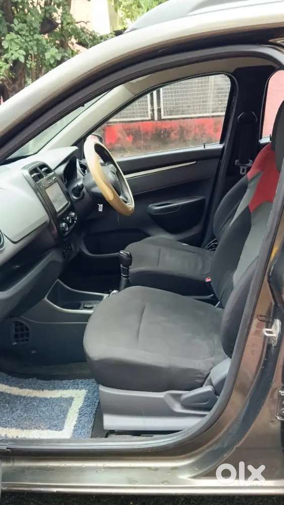Urgent Saleeeee___renault Kwid Petrol 2016
