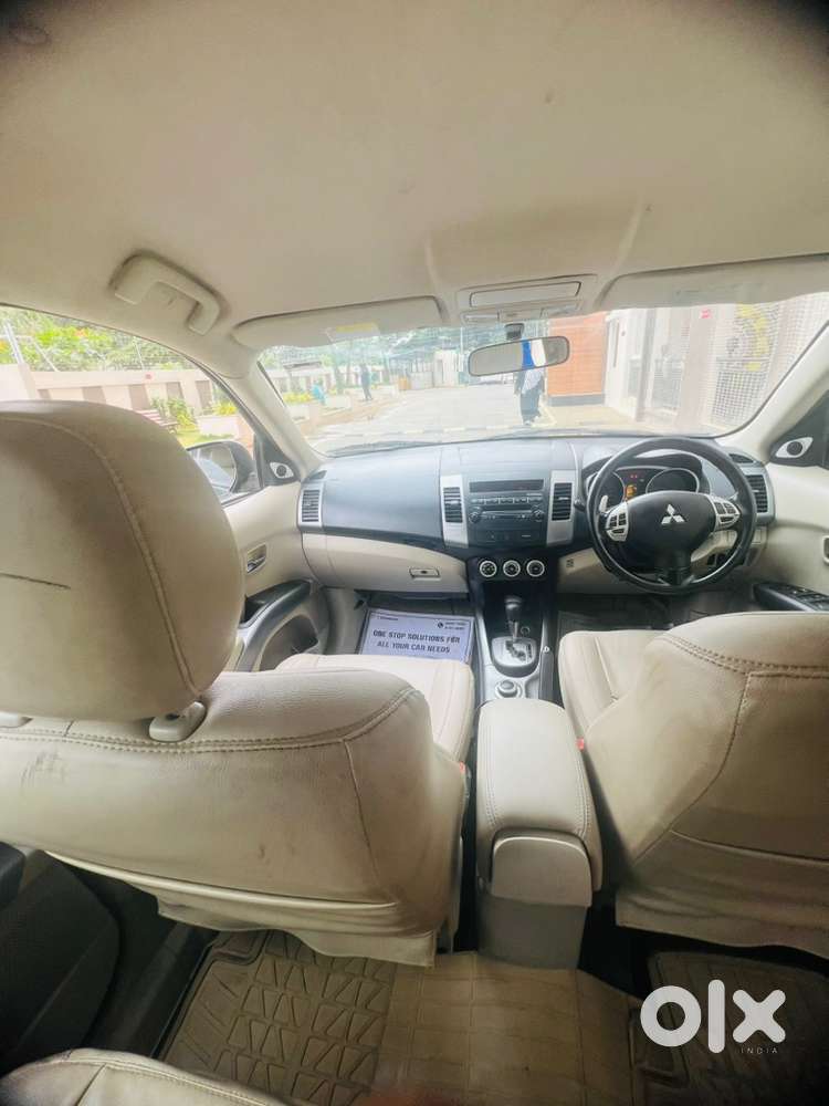 Mitsubishi Outlander Petrol 2009