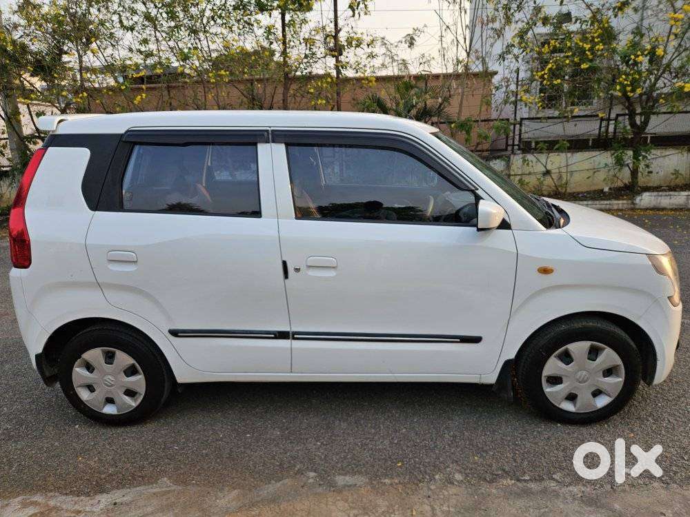 Maruti Suzuki Wagon R Vxi Plus, 2023, Petrol