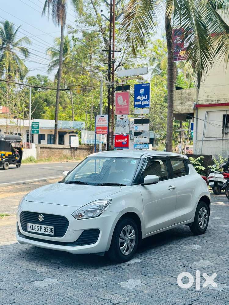 Maruti Suzuki Swift Vxi + Manual, 2020, Petrol