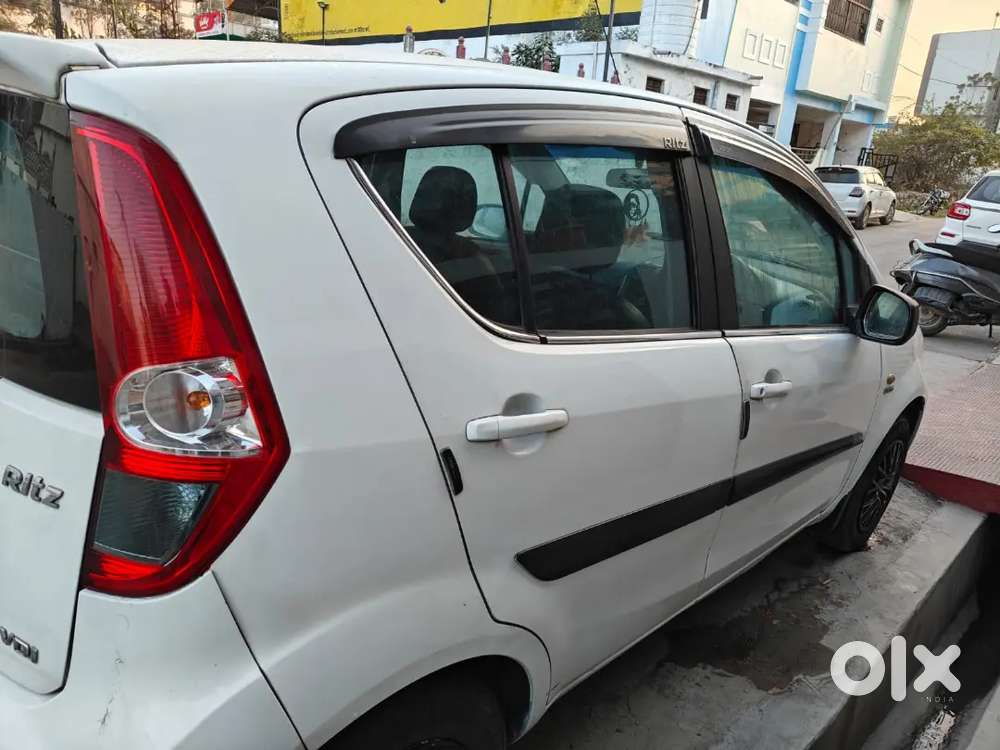 Urgent Sell Maruti Suzuki 2011