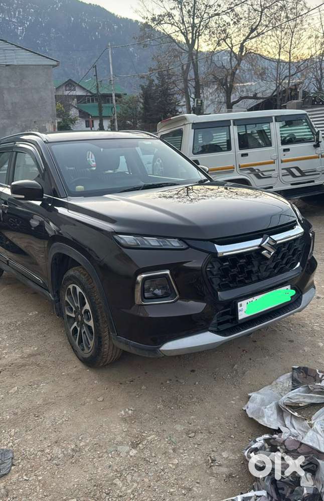 Maruti Suzuki Grand Vitara 2023 Petrol Well Maintained
