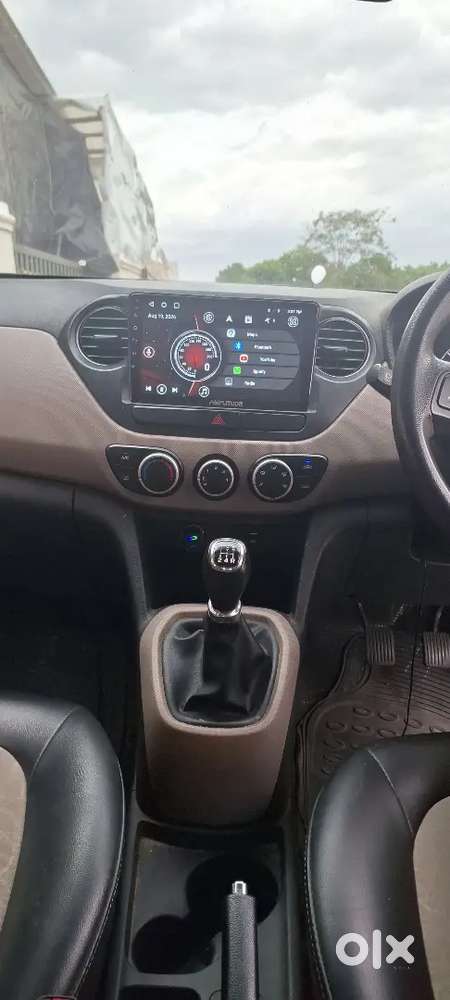 Hyundai Grand I10 Sportz Petrol 2017 For Urgent Sales