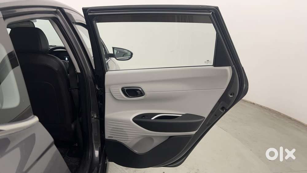 Hyundai I20 Asta (o) 1.2 Mt, 2024, Petrol