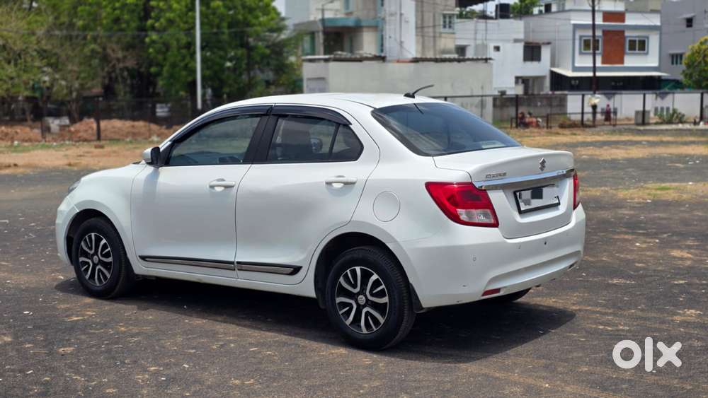 Maruti Suzuki Dzire 1.2 Vxi, 2022, Petrol