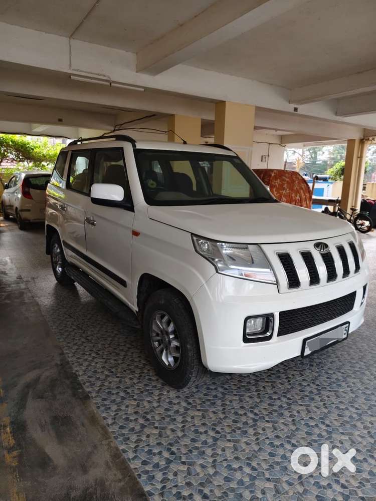 Mahindra Tuv 300 2016 Diesel Well Maintained