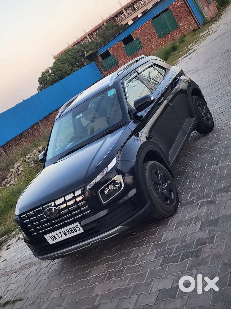 Hyundai Venue Sx Push Button Stat Dono Chabi Full Insurance Sunroof