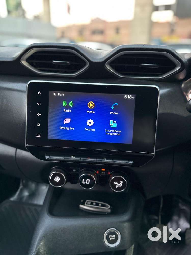 Nissan Magnite 1.0 Xv Premium, 2021, Petrol